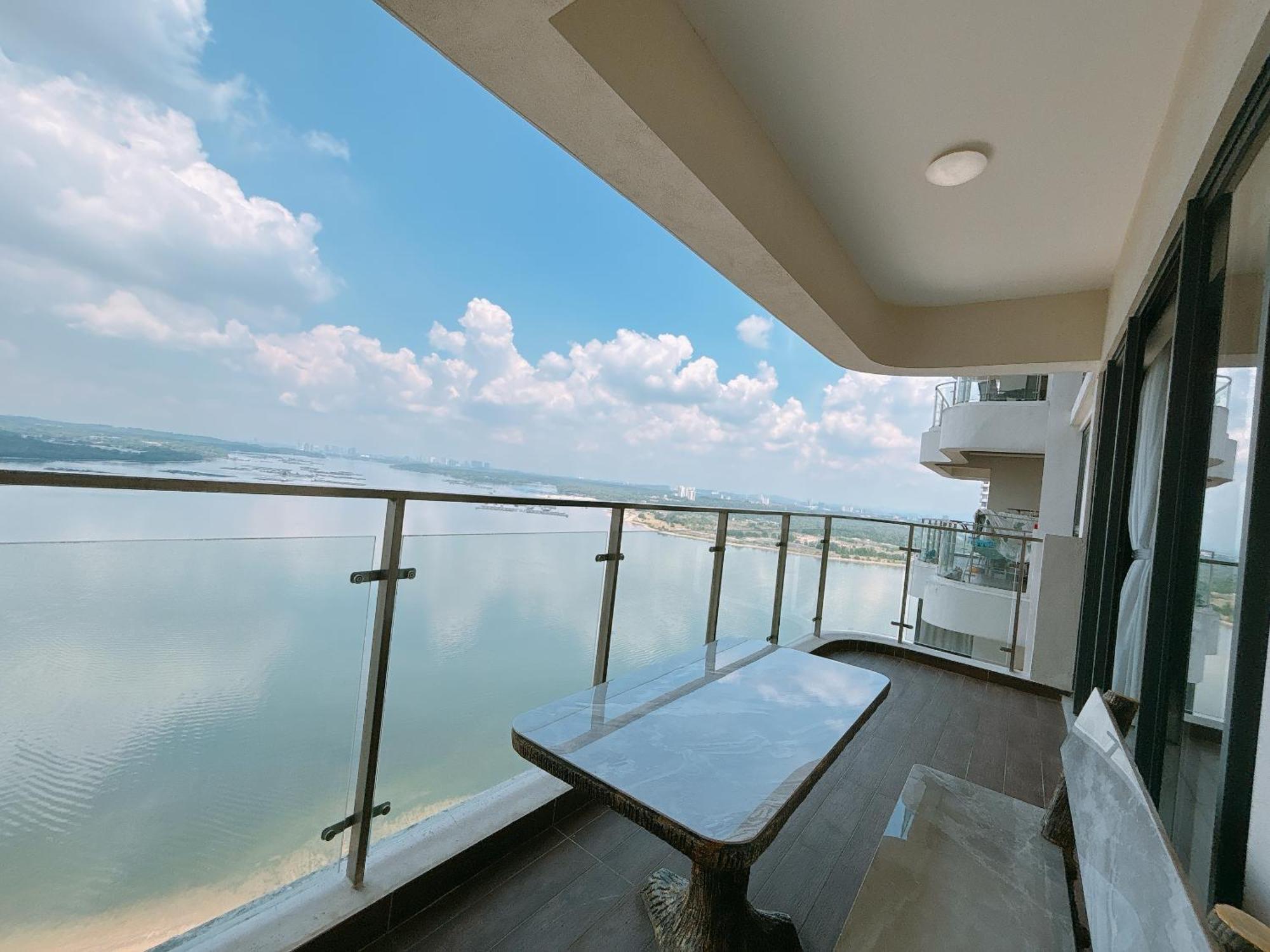 Country Garden Danga Bay By Lions Bay Apartment Johor Bahru Ruang foto